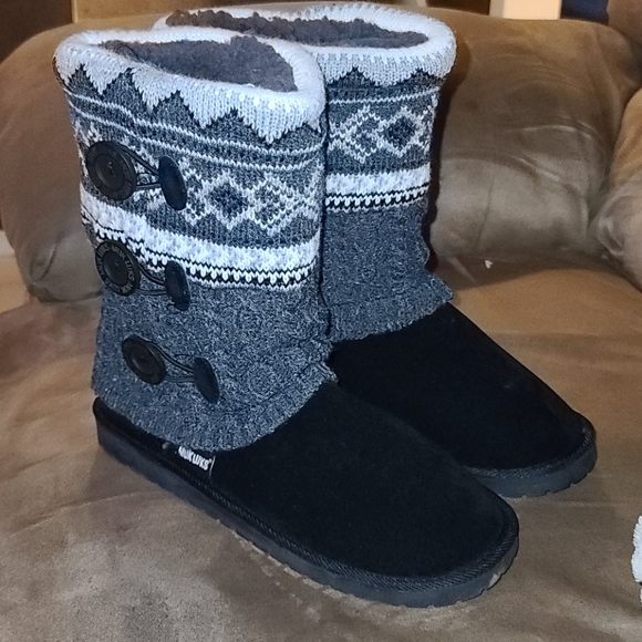 Muk Luks Shoes - MUK LUKS Women's Cheryl Boots size10 NWT